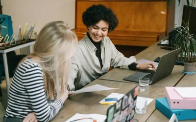 Performance Reviews vs. 360 Feedback: Which Is Better?