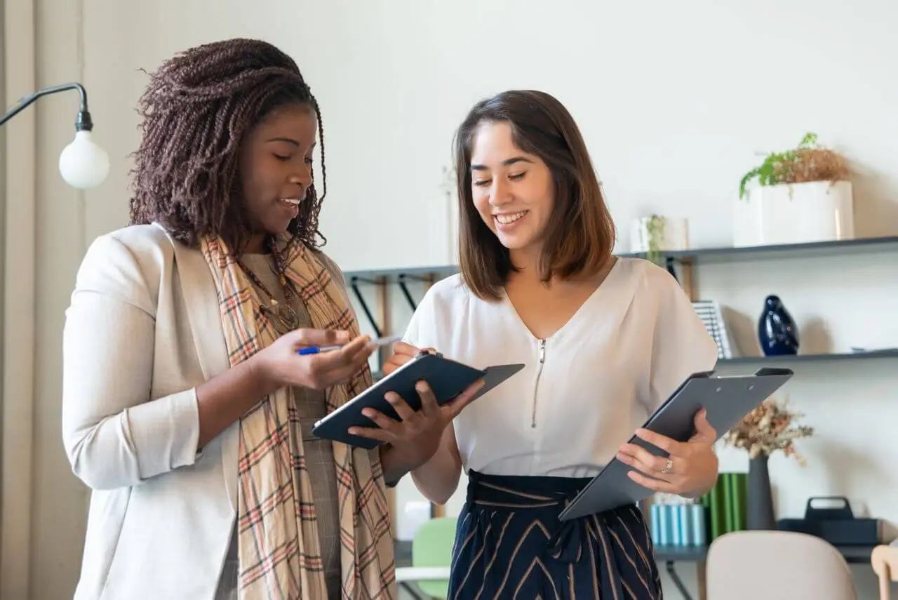 Colleagues-engaging-in-a-productive-discussion