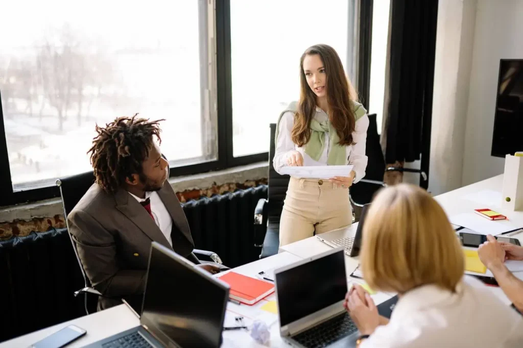 HR explaining how rating scales work to managers