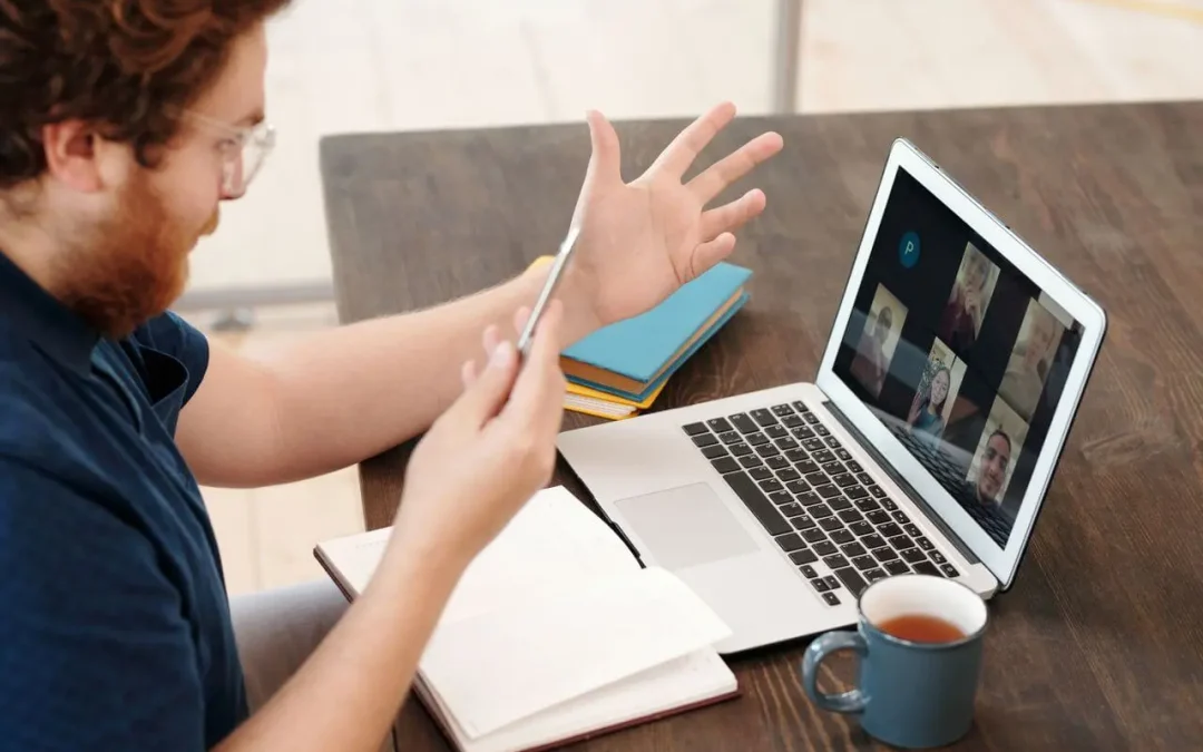5 façons d&rsquo;utiliser un logiciel de gestion de la performance pour les équipes hybrides